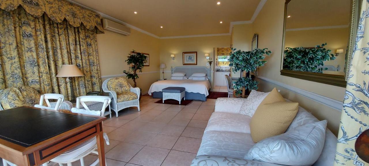Roosboom Guest Apartments Somerset West Exterior photo